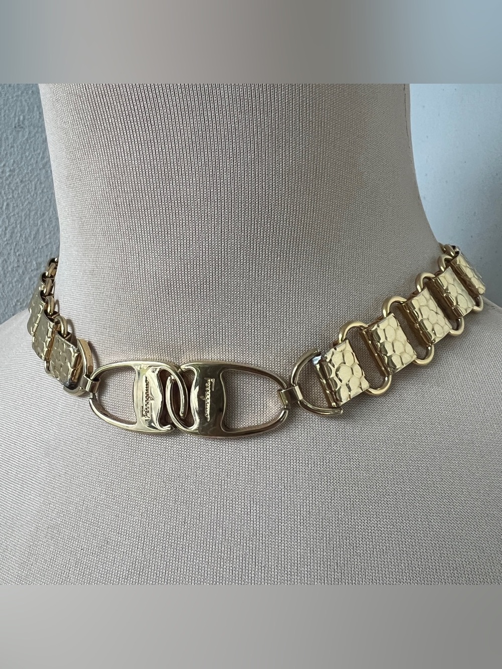 Custom Vintage Ferragamo Gold Book Chain Choker Necklace 15.5”
